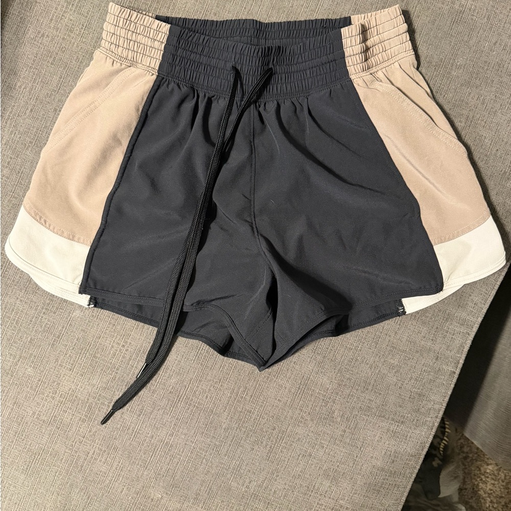 Abercrombie & Fitch Black and Tan Athletic Shorts